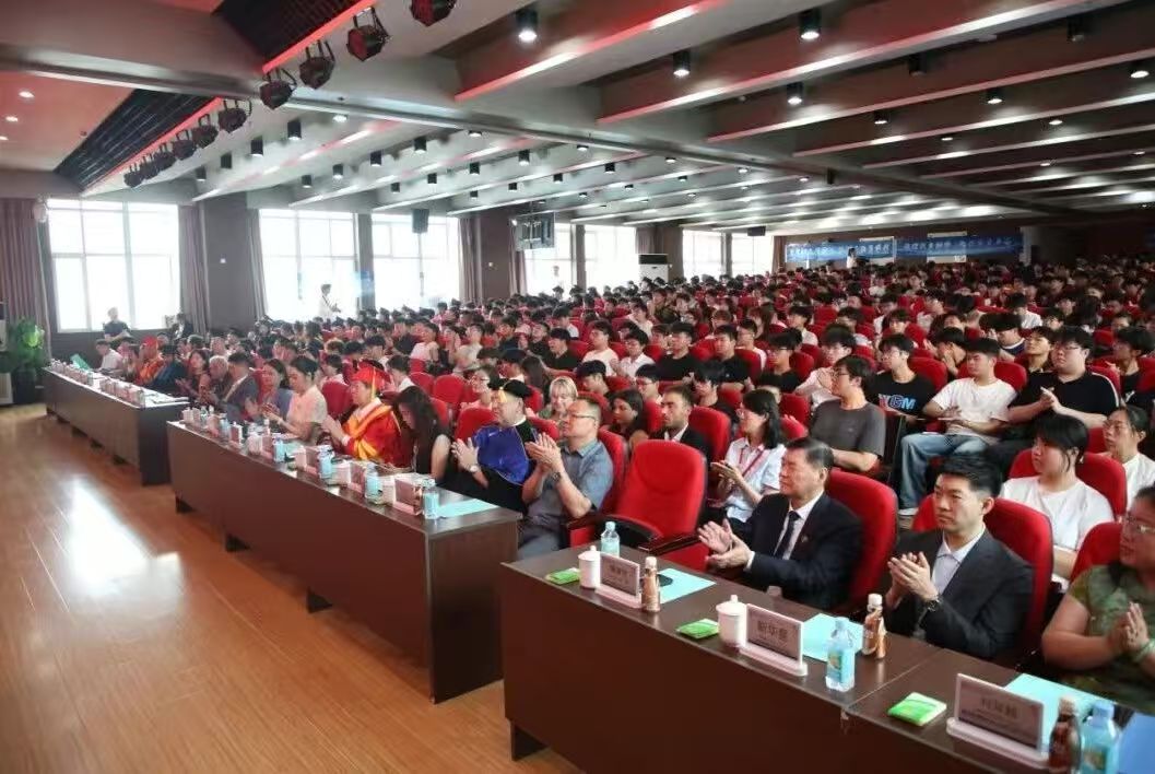 必赢242net官网2026届土木工程专业（中塞合作办学）毕业典礼圆满举行