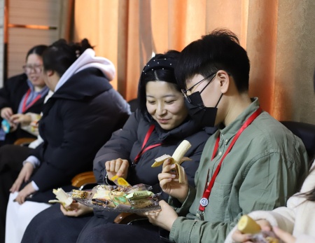 艺享时光 悦己同行 ——必赢242net官网艺术学院举办妇女节茶话会