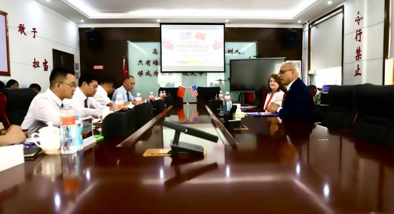 美国圣克劳德州立大学副校长一行莅临必赢参观交流